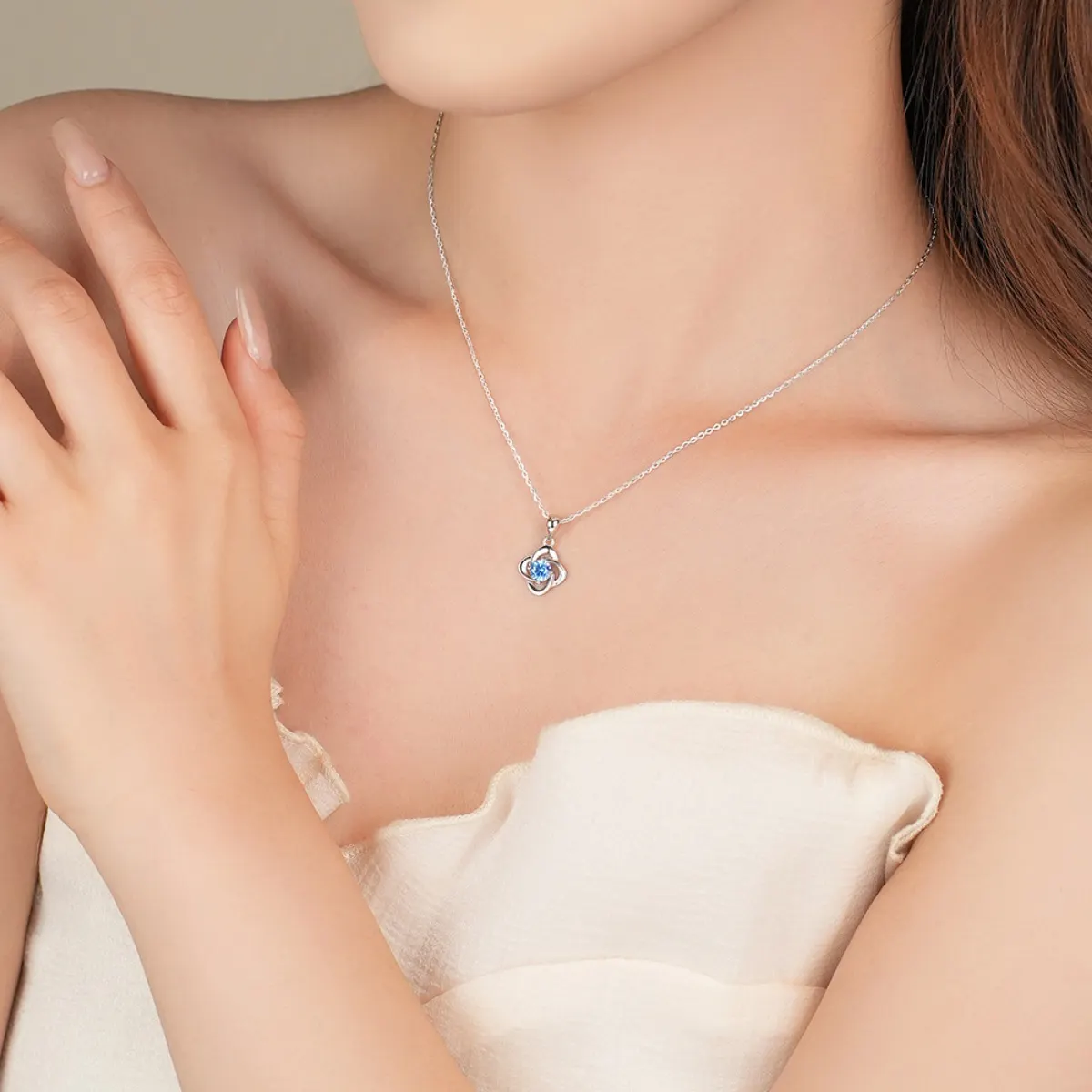 Four-Leaf Clover Pendant Necklace